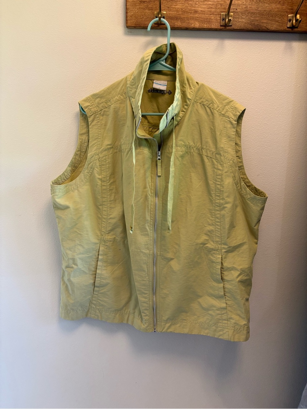 Columbia Zip-Up Vest